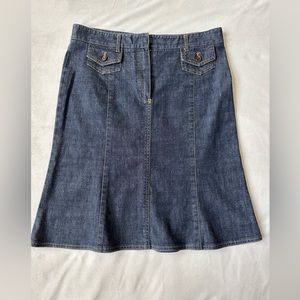 THEORY Blue Denim Skirt Size 6 scalloped hem